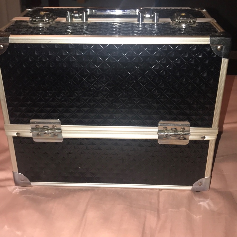 Makeup case